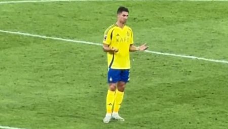 Cristiano Ronaldo, maç sonu kendisiyle tartıştı